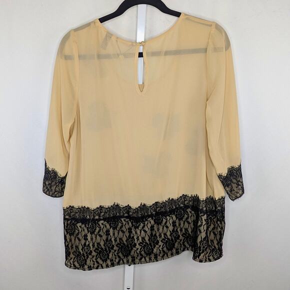 BKE Blouse Women Medium Beige Sheer Lace Romantic Floral Soft Girl Y2K - Picture 2 of 10